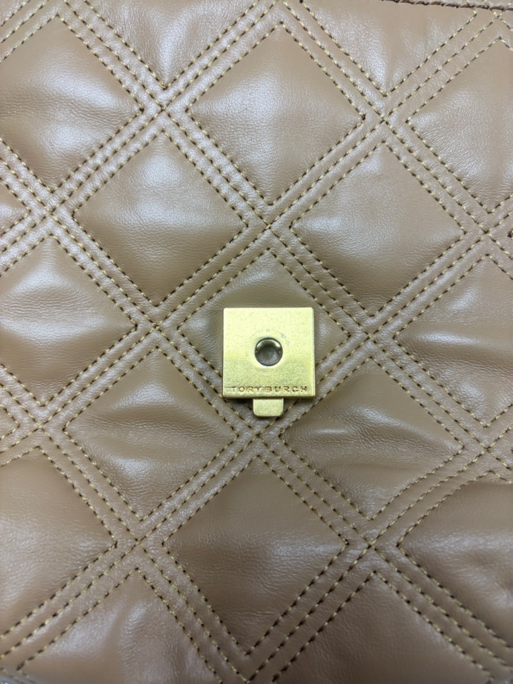 Tory Burch Quilted Leather Shoulder Bag - Camel with Gold Chain - Picture 9 of 10